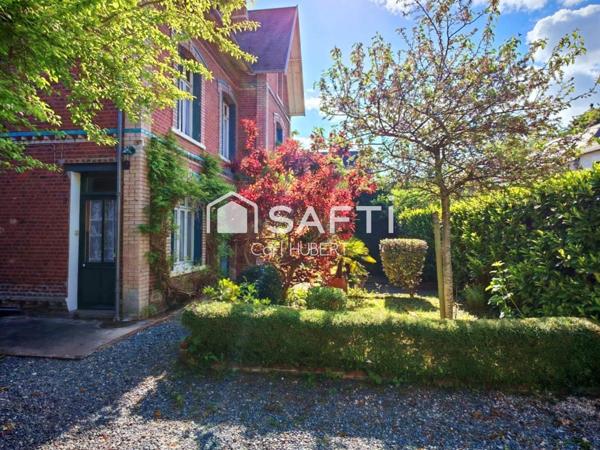 Villa rare et exceptionnelle, 275 m2 face baie