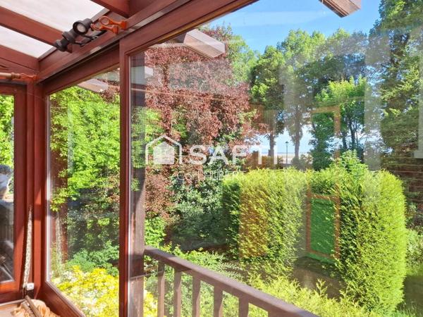 Villa rare et exceptionnelle, 275 m2 face baie