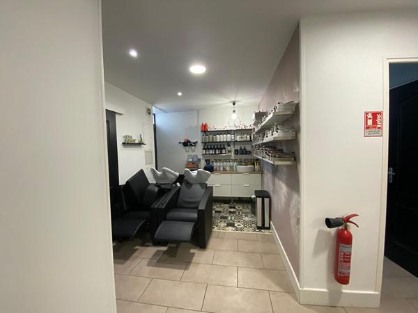 86140 LENCLOITRE Local commercial Lencloitre