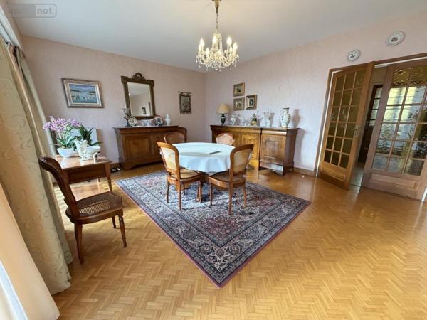 Appartement à vendre à Cholet dans le Maine-et-Loire (49300), ref : 49055-77