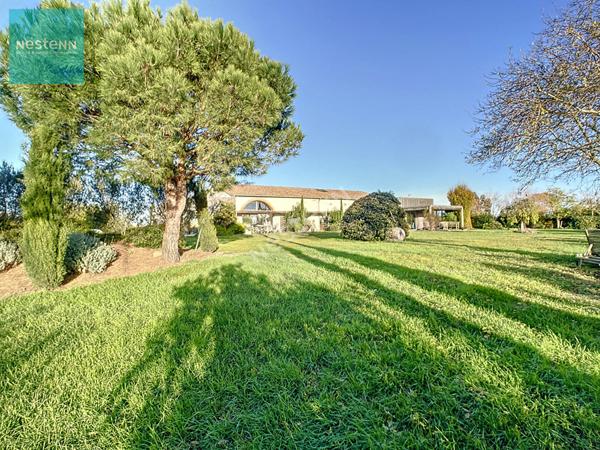 Corps de ferme rénové, 386 m², parc arboré de 8000m², 5 min. de Villefranche de Lauragais