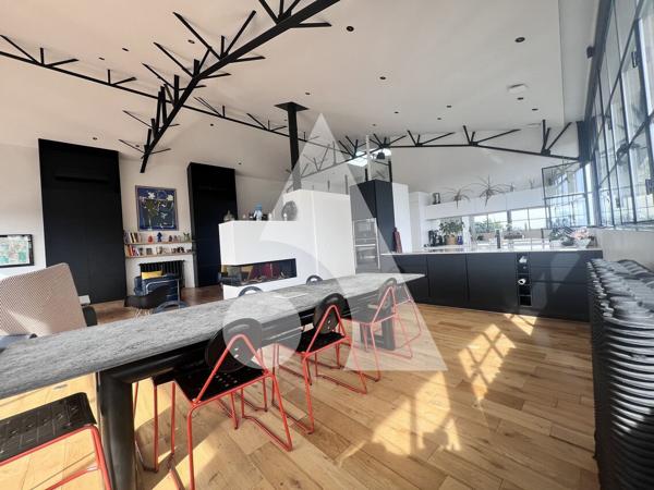 Maison de ville 6 pièces 323 m2
