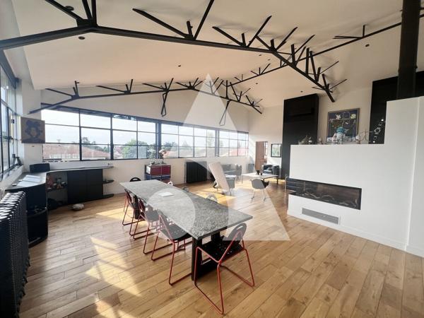 Maison de ville 6 pièces 323 m2