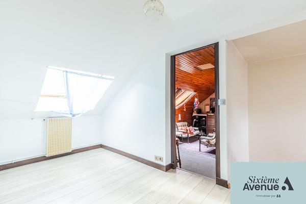 Maison 7 pièces 125.77 m2