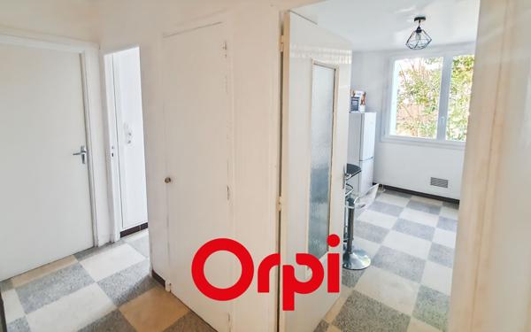 Appartement à louer    2 pièces • 40,47 m2 La Seyne-sur-Mer