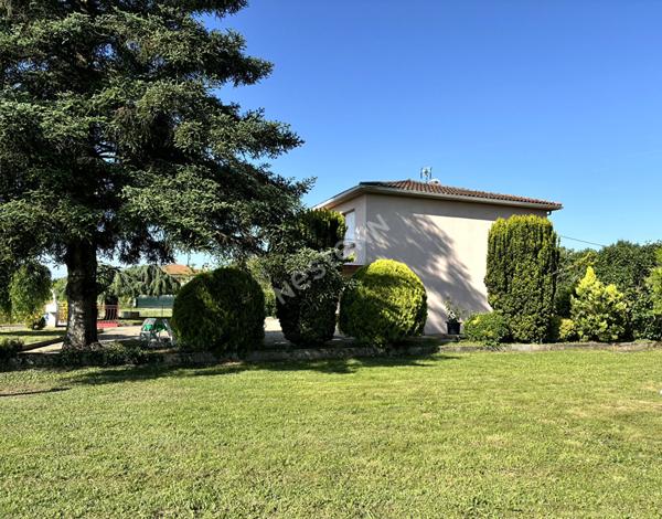 Maison 4 chambres 105 m² avec garage et agréable parc Montauban quartier Pouty