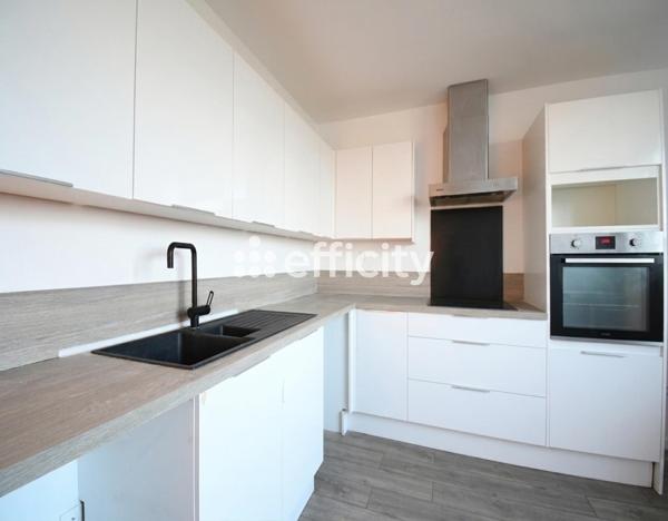 Appartement
         4 pièces
        - 87 m² 247 000 € *