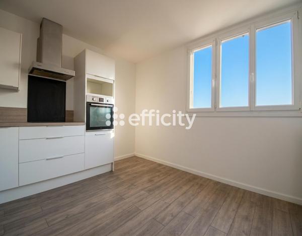 Appartement
         4 pièces
        - 87 m² 247 000 € *