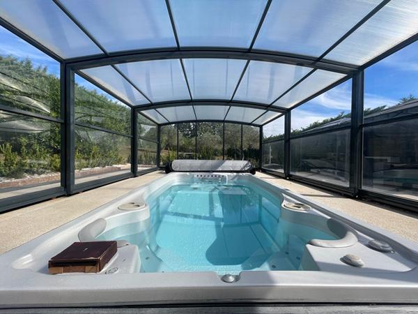 Location meublé 6 pièces, grand jardin et jacuzzi