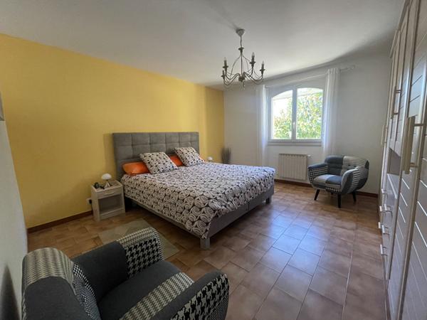 Location meublé 6 pièces, grand jardin et jacuzzi