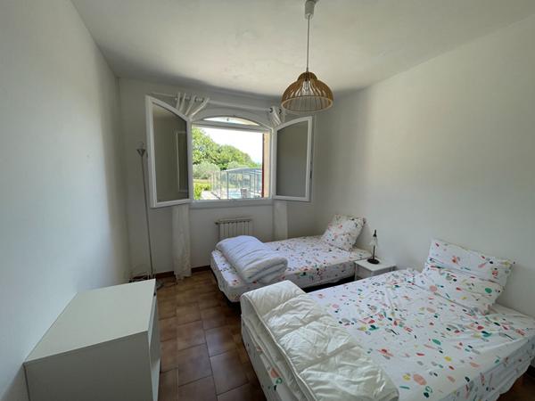 Location meublé 6 pièces, grand jardin et jacuzzi