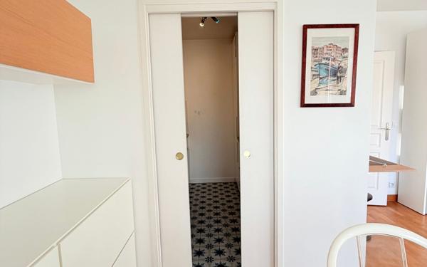 Appartement à vendre    2 pièces •  Boulogne-Billancourt