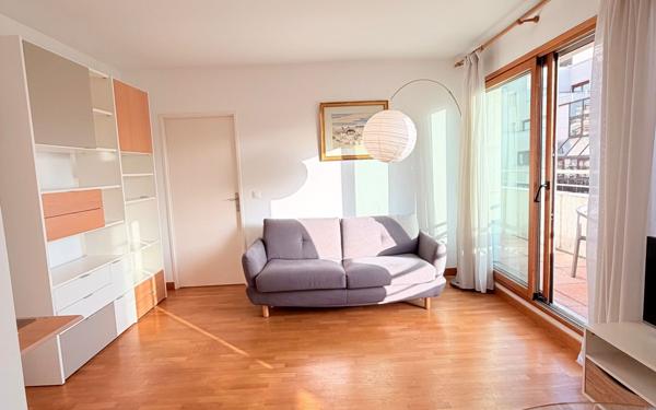 Appartement à vendre    2 pièces •  Boulogne-Billancourt