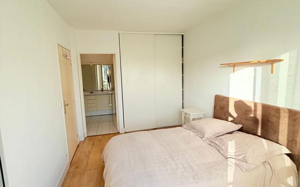 Appartement à vendre    2 pièces •  Boulogne-Billancourt