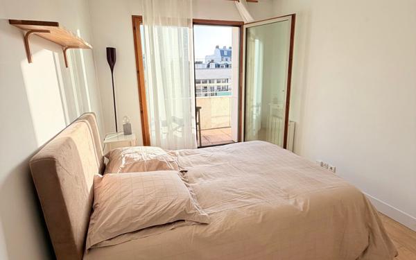 Appartement à vendre    2 pièces •  Boulogne-Billancourt