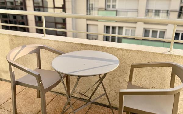 Appartement à vendre    2 pièces •  Boulogne-Billancourt