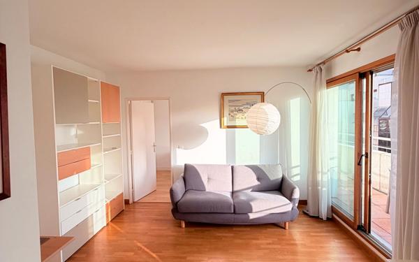 Appartement à vendre    2 pièces •  Boulogne-Billancourt