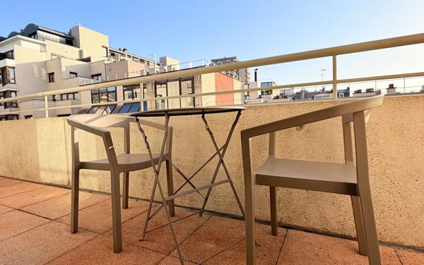 Appartement à vendre    2 pièces •  Boulogne-Billancourt