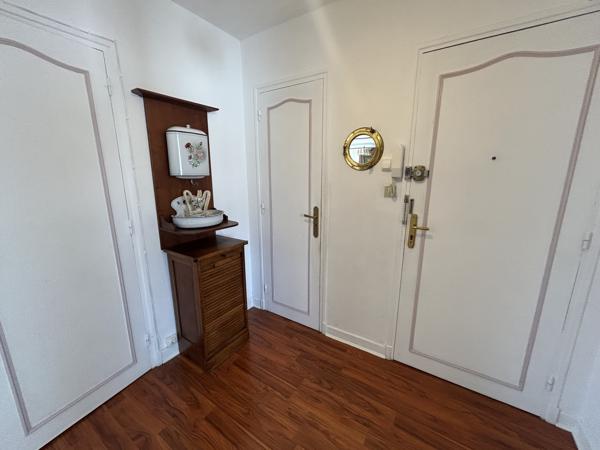 Appartement T4 de 72 m2, avec loggia, garage et cave au coeur des Alouettes Aurillac (15000)
