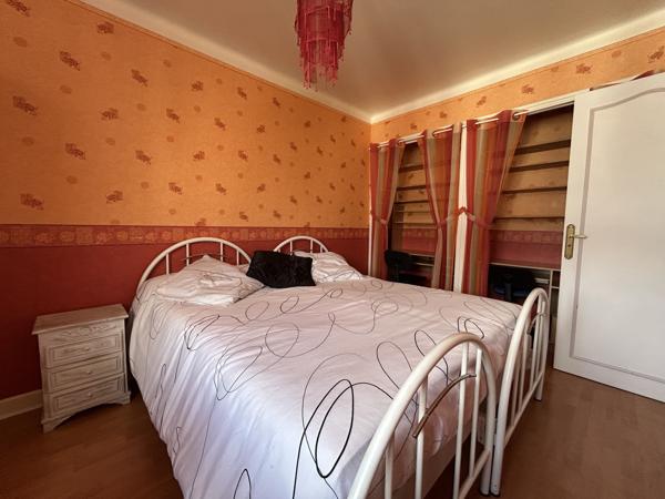 Appartement T4 de 72 m2, avec loggia, garage et cave au coeur des Alouettes Aurillac (15000)