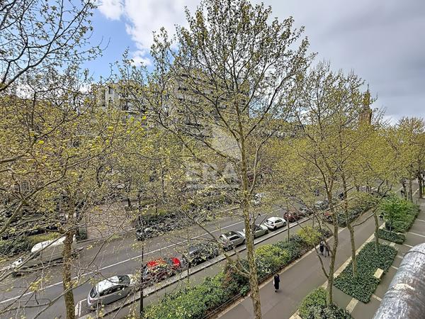 Daumesnil 2 pièces 25m2 dernier étage