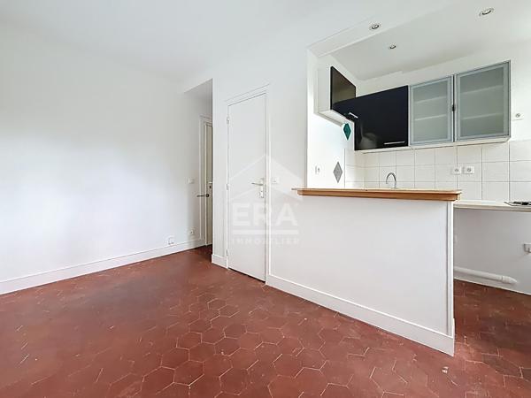 Daumesnil 2 pièces 25m2 dernier étage