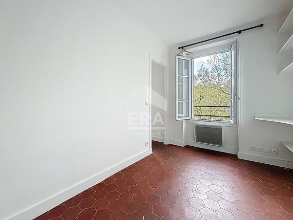 Daumesnil 2 pièces 25m2 dernier étage
