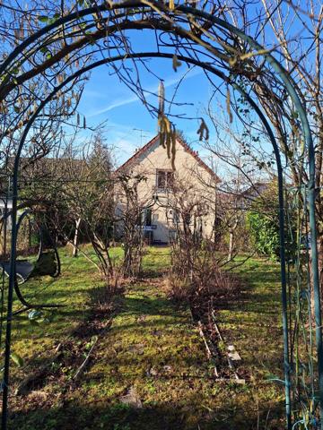 Sur les hauteurs de champagne sur seine MAISON CLASSEE en C