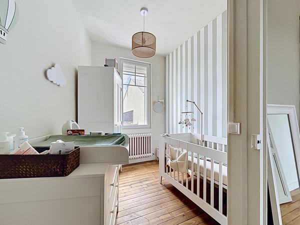 Maison rénovée pleine de charme Angers 4 pièce(s) 90 m2