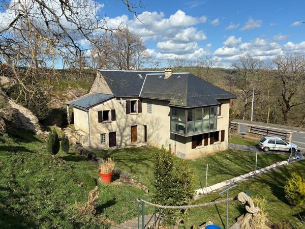 Maison individuelle à vendre à Salles-Curan dans l'Aveyron (12410), ref :