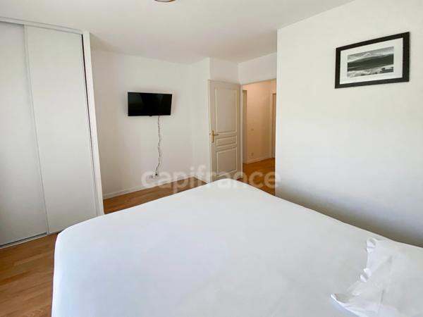 Dpt Ain (01), Investissement locatif pour LMNP- PREVESSIN MOENS appartement T3 meublé