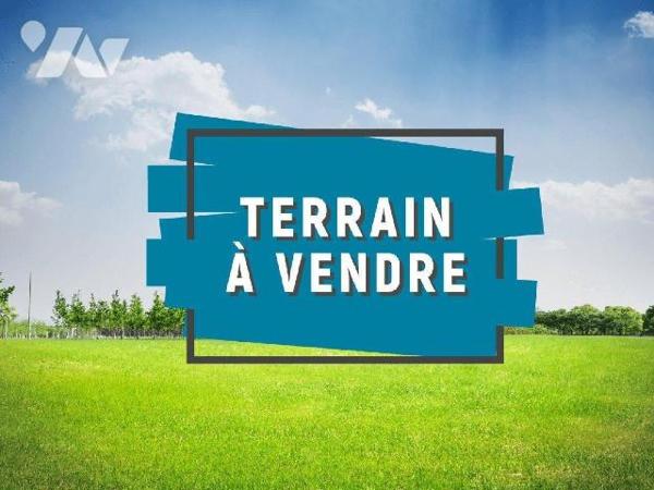 Terrain constructible de 814 m2 viabilisé à ESSOYES, la commune du célèbre peintre Renoir.
Au ...