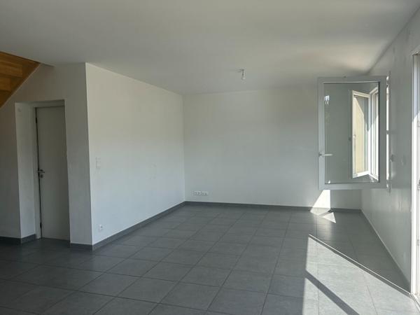 A louer - Maison meublée T6 avec garage et jardin - Trélazé, secteur la Quantinière