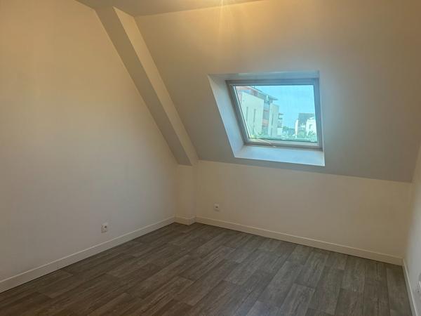 A louer - Maison meublée T6 avec garage et jardin - Trélazé, secteur la Quantinière