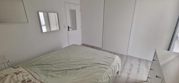 T2 CONTEMPORAIN AVEC TERRASSE!