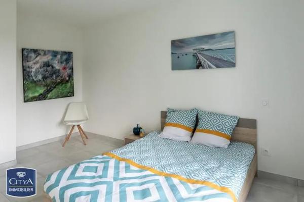 Appartement à louer 2 pièces 49.2m² Trouy (18570)