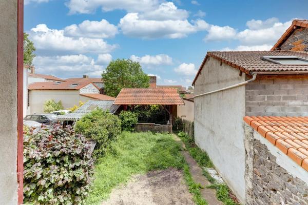 Maison à vendre 5 pièces 123m² Ménétrol (63200)