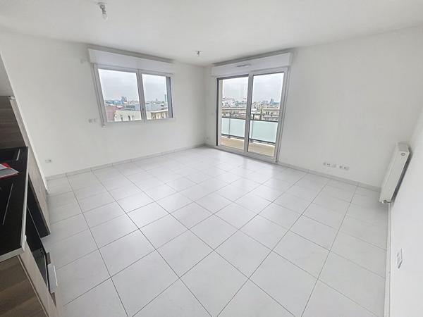 Appartement Issy Les Moulineaux 2 pièce(s) 47 m2 Récent, vue dégagée,lumineux, tramway T2
