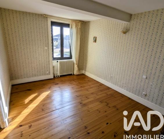 Maison à vendre 5 pièces 121 m² Saint-Just-la-Pendue