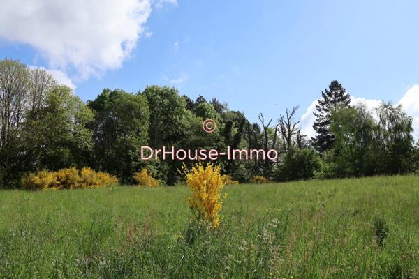 Terrain à vendre de 1 077 m²