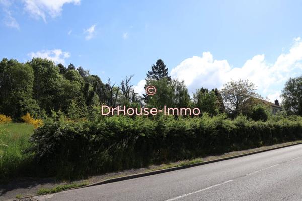 Terrain à vendre de 1 077 m²