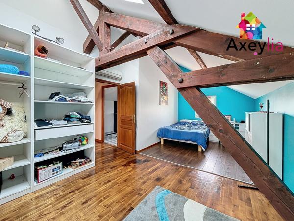 Marcigny (71110) A VENDRE - SECTEUR MARCIGNY - MAISON DE FAMILLE SUR TERRAIN AVEC DEPENDANCES ET PISCINE