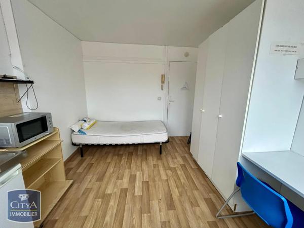 Appartement à louer 1 pièce 15.43m² La Madeleine (59110)