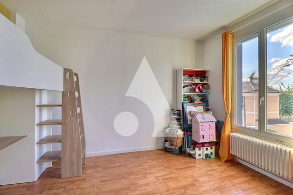 Maison 6 pièces 143 m2