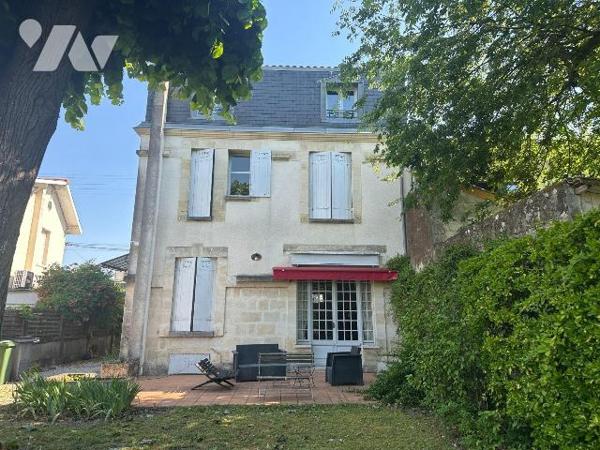 A vendre à MERIGNAC Mondésir (33700), limite saint Augustin et Caudéran, une maison bourgeoise ...