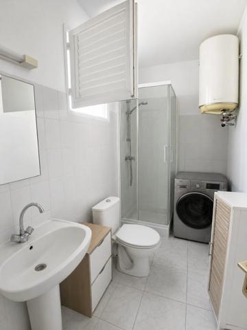 A VENDRE T2 RARE AVEC GRANDE TERRASSE VUE MER SCHOELCHER (972)