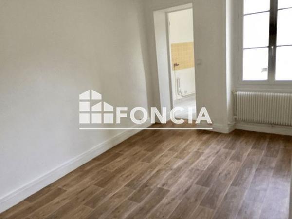 Location Appartement 2 pièces 29.61 m² - 51 RUE DE PARIS Saint-germain-en-laye 78100