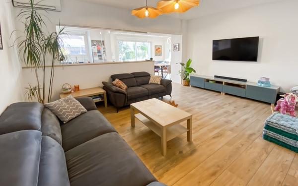 Maison à vendre    6 pièces • 170,85 m2 Layrac