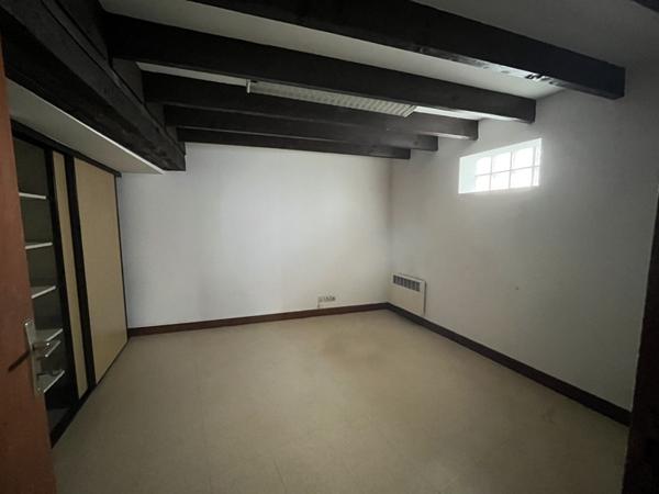 Immeuble à vendre |  Thiviers |  421 m²