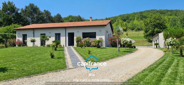 Villa contemporaine 150 m² - 4 chambres - 1 bureau - Garage 45m² - Grand terrain - VILLENEUVE SUR LOT.